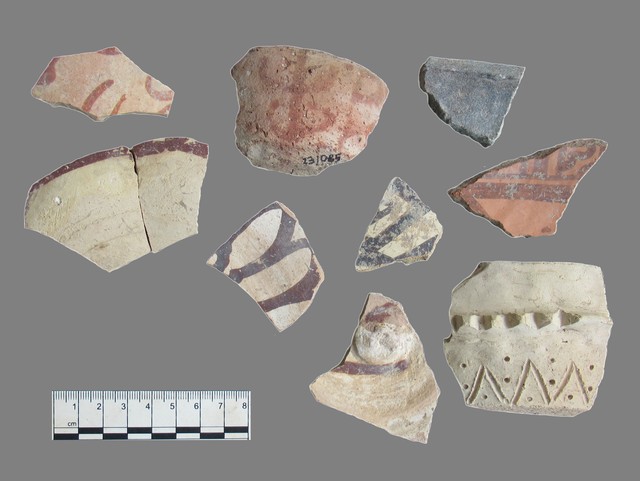 Fig. B. Sample of Early Islamic (Abbasid?) ceramics from Trench T1/T3 (image by Jolanta Młynarczyk)