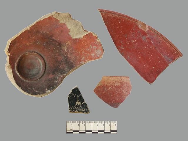 Fig. E. Sample of the Hellenistic pottery from Trench 4, 2nd century BCE, from Trench T4 (image by Jolanta Młynarczyk)