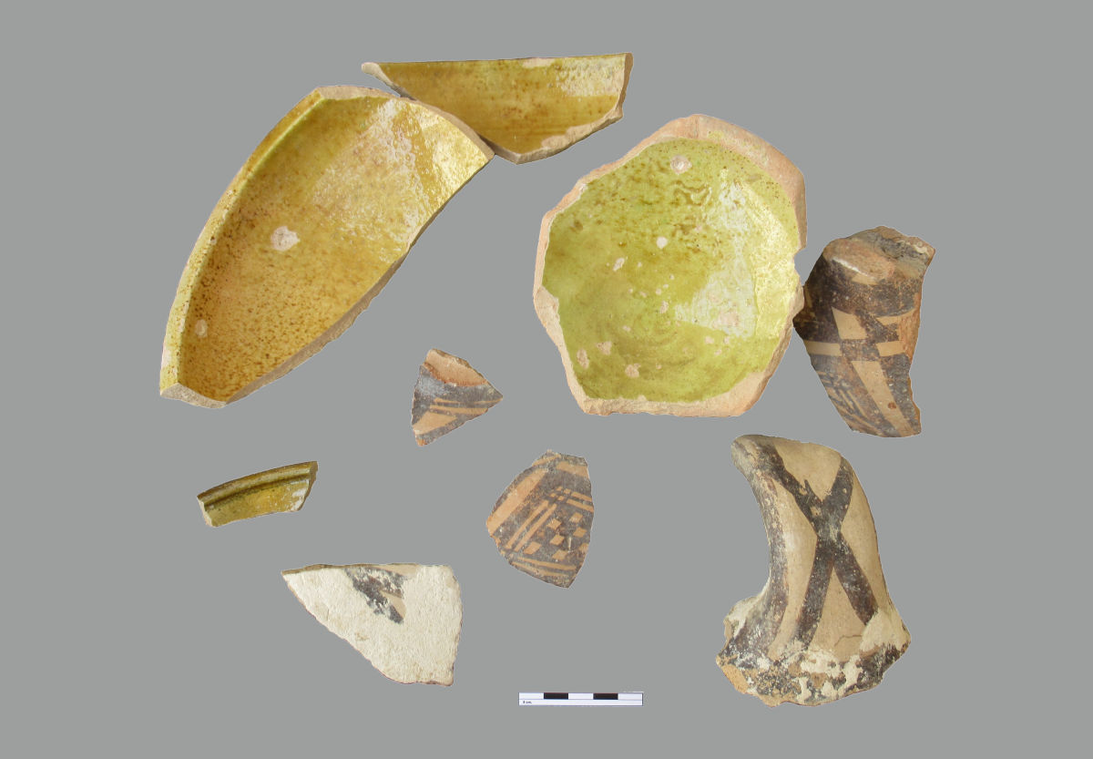 Fig. A 19. Trench 2-S: sample of pottery found on F053